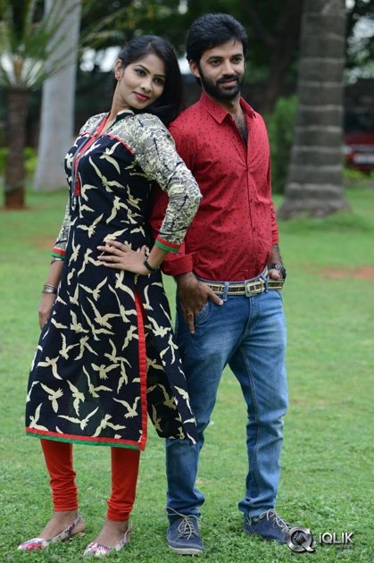 Bandhook-Movie-Platinum-Disc-Function